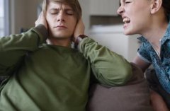 疼爱妻子的好男人为何被逼离婚？